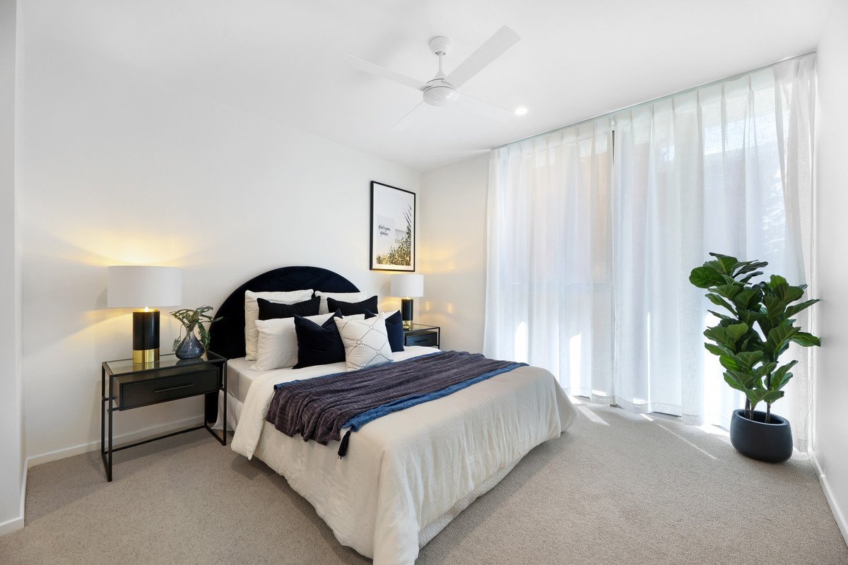 102/4 First Avenue Burleigh Heads 14