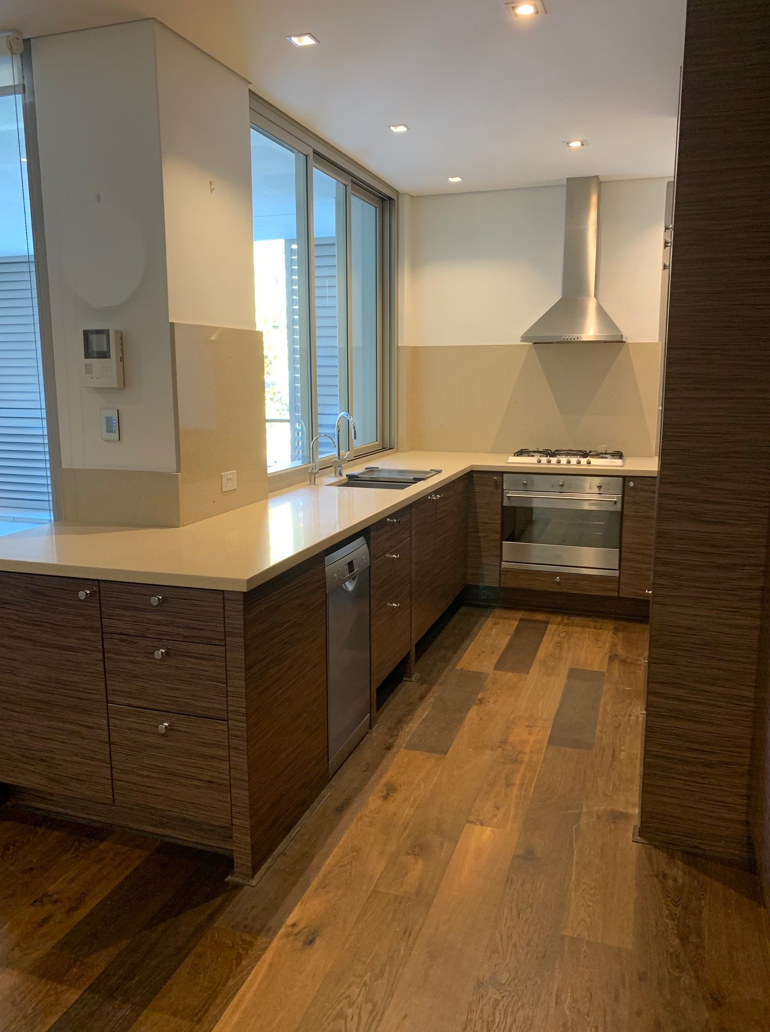 102/40 St Quentin Avenue CLAREMONT 7