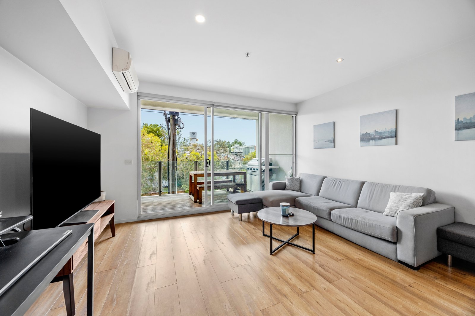 Gallery: 102/47 Porter Street