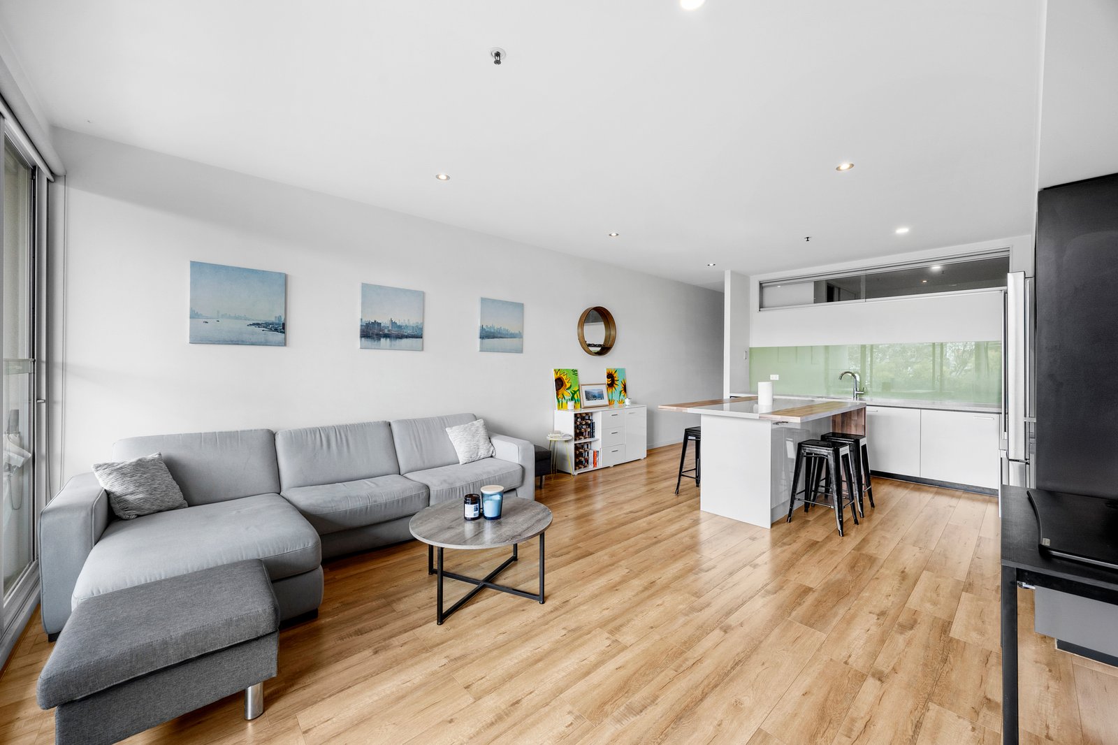 Gallery: 102/47 Porter Street