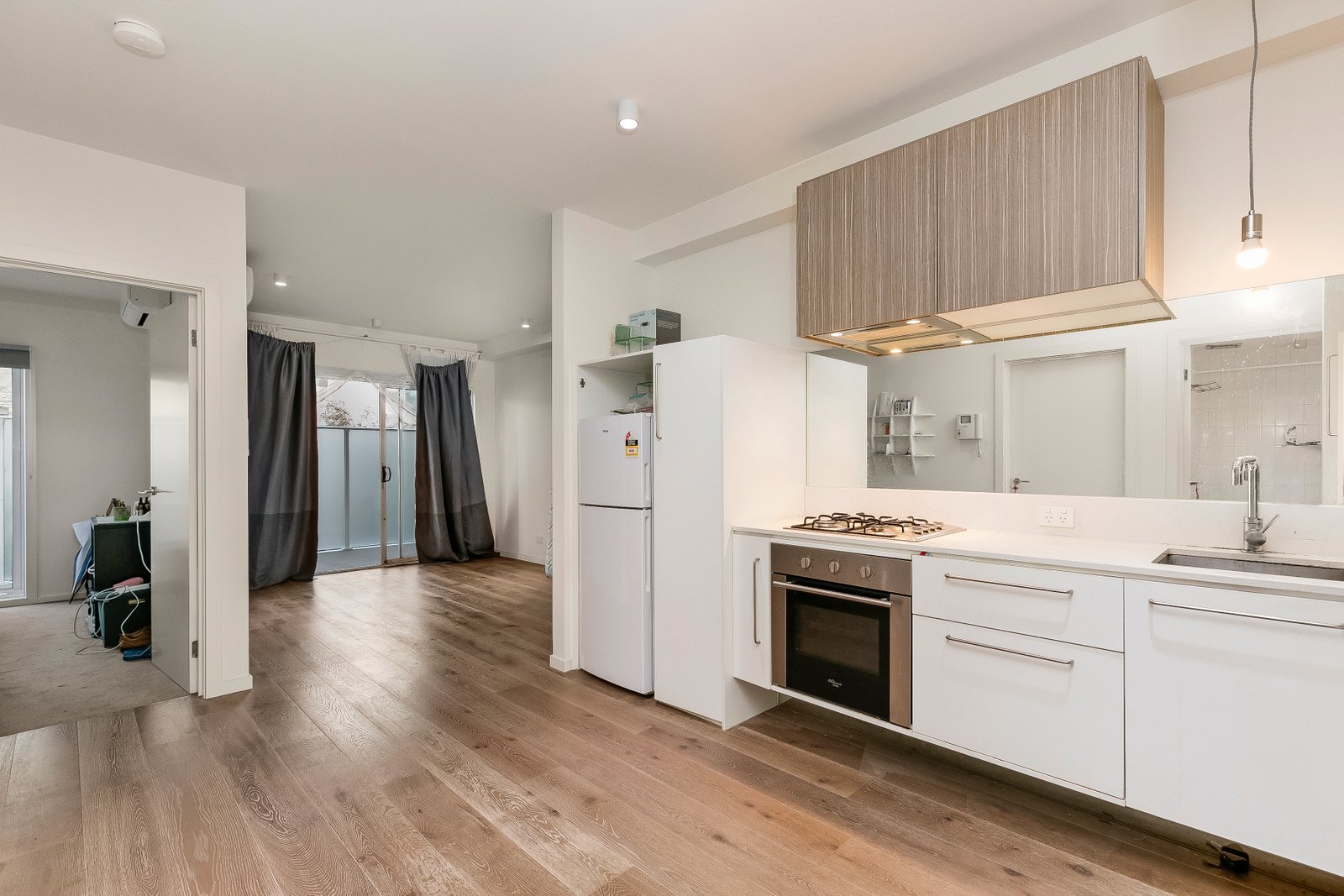 Gallery: 102/5 Dixon Street