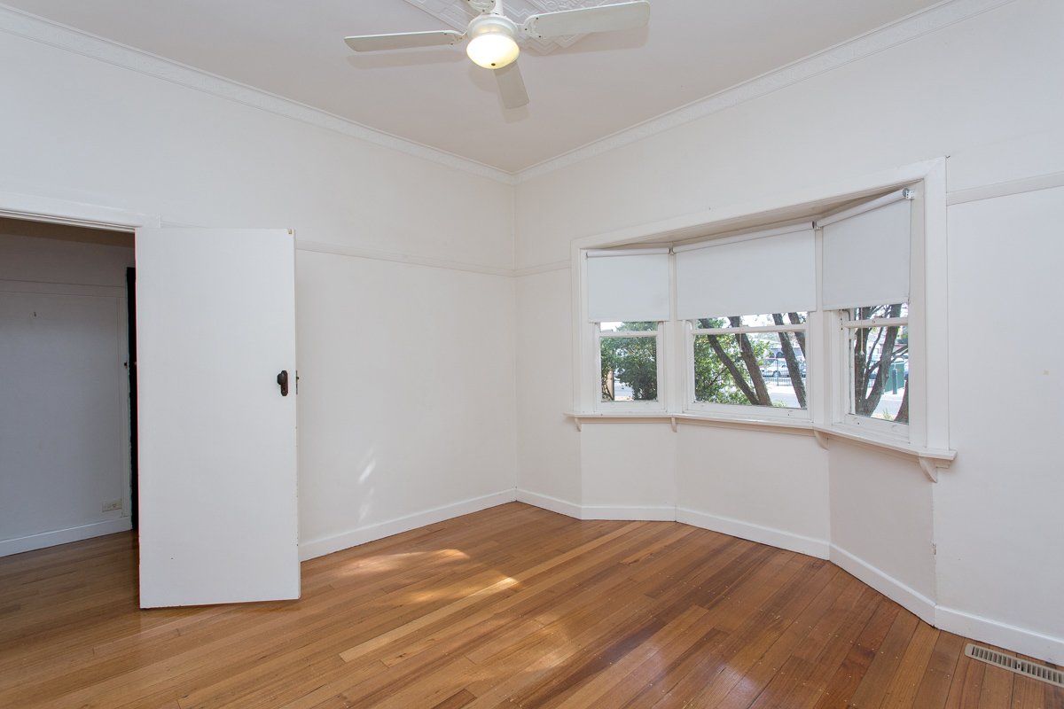 Gallery: 1026 Lydiard Street