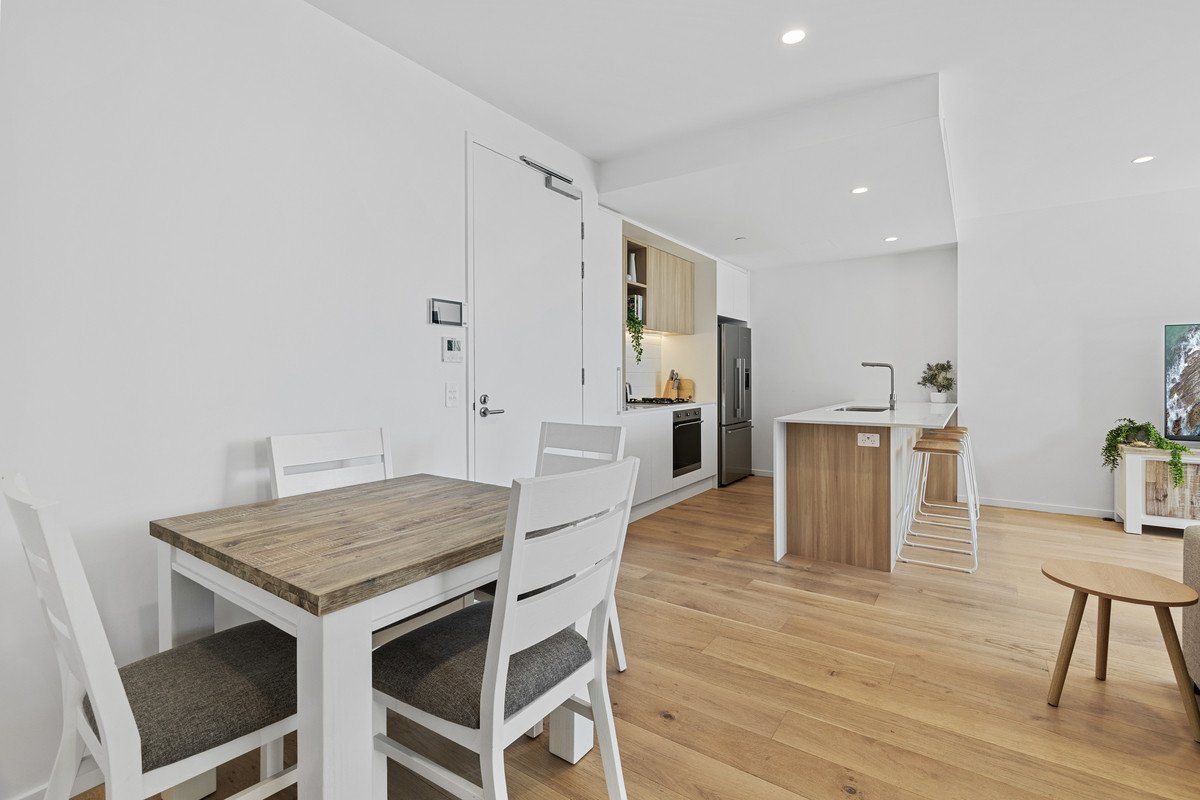 102/6 second Avenue Burleigh Heads 5