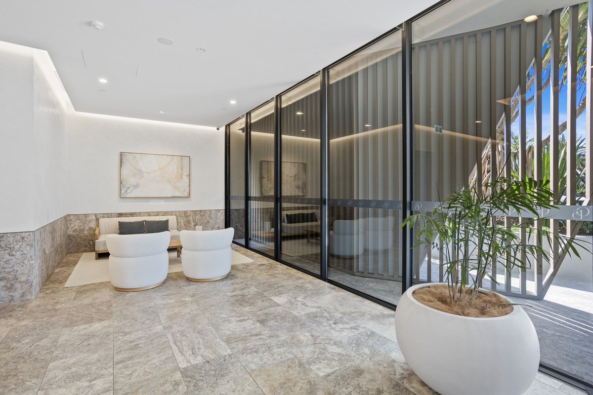 102/6 second Avenue Burleigh Heads 15