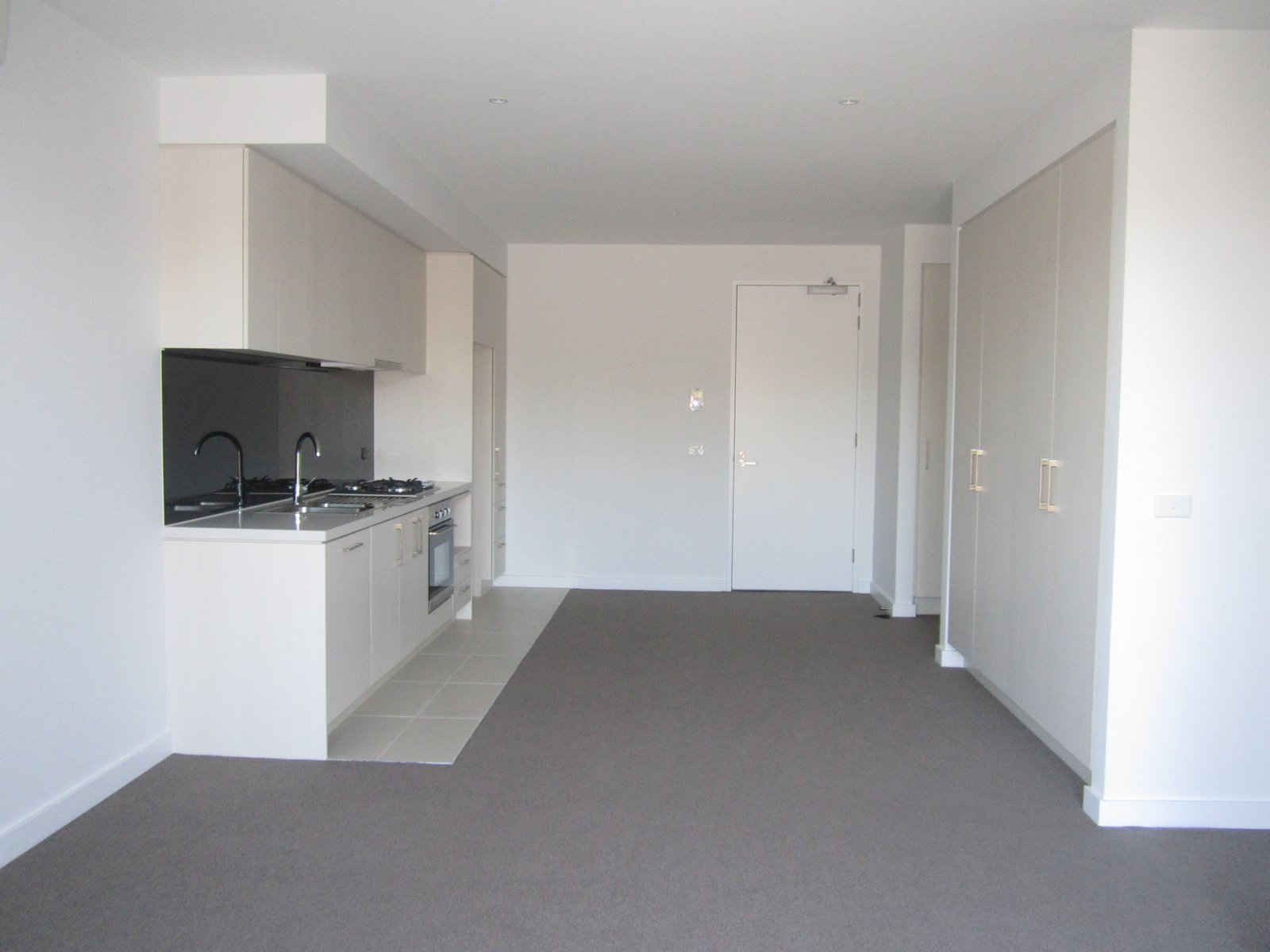Gallery: 102/61 Lees Street