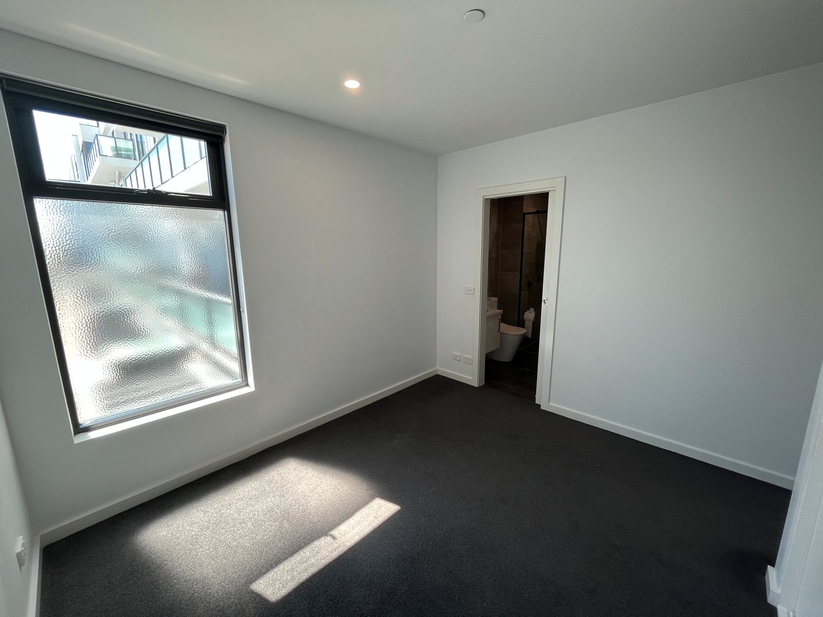Gallery: 102/665 Centre Road