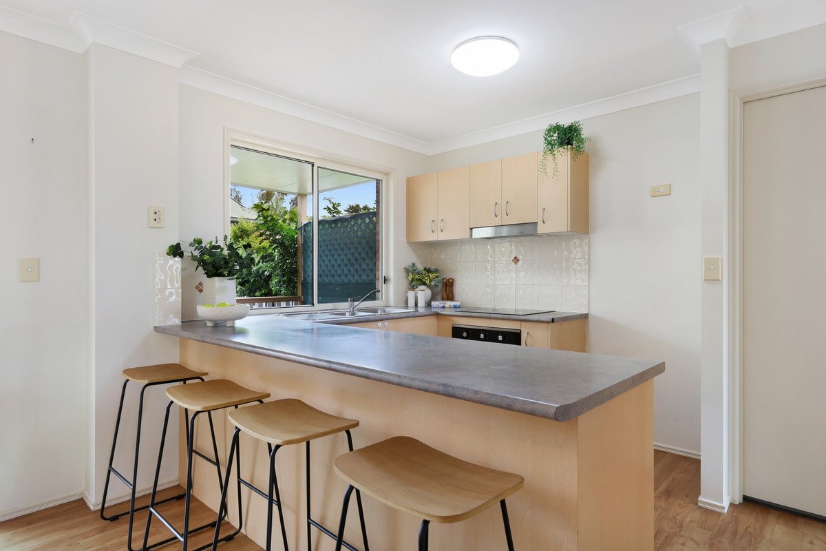10/27-29 Tallebudgera Creek Road Burleigh Heads 8