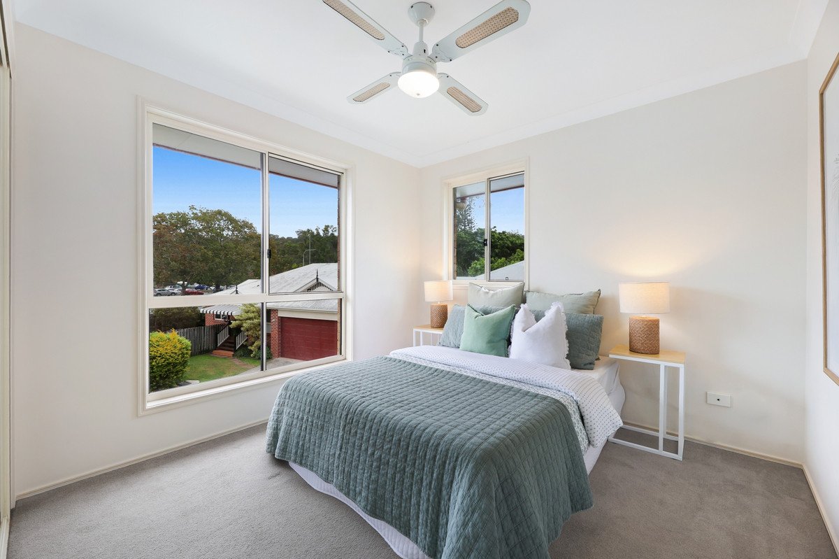 10/27-29 Tallebudgera Creek Road Burleigh Heads 18