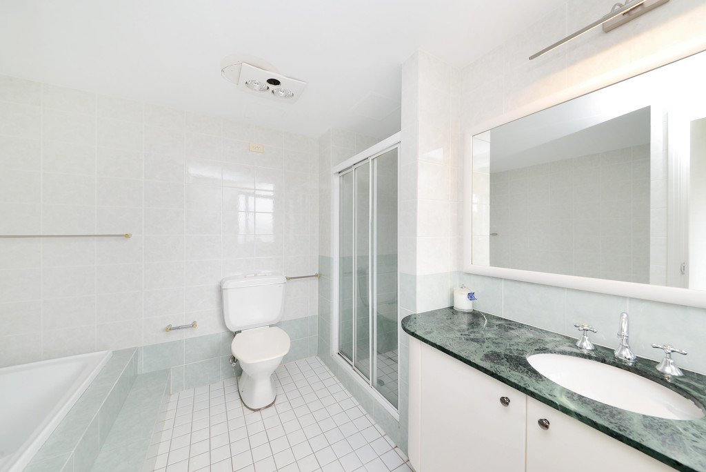 102/7 Black Lion Place KENSINGTON 5