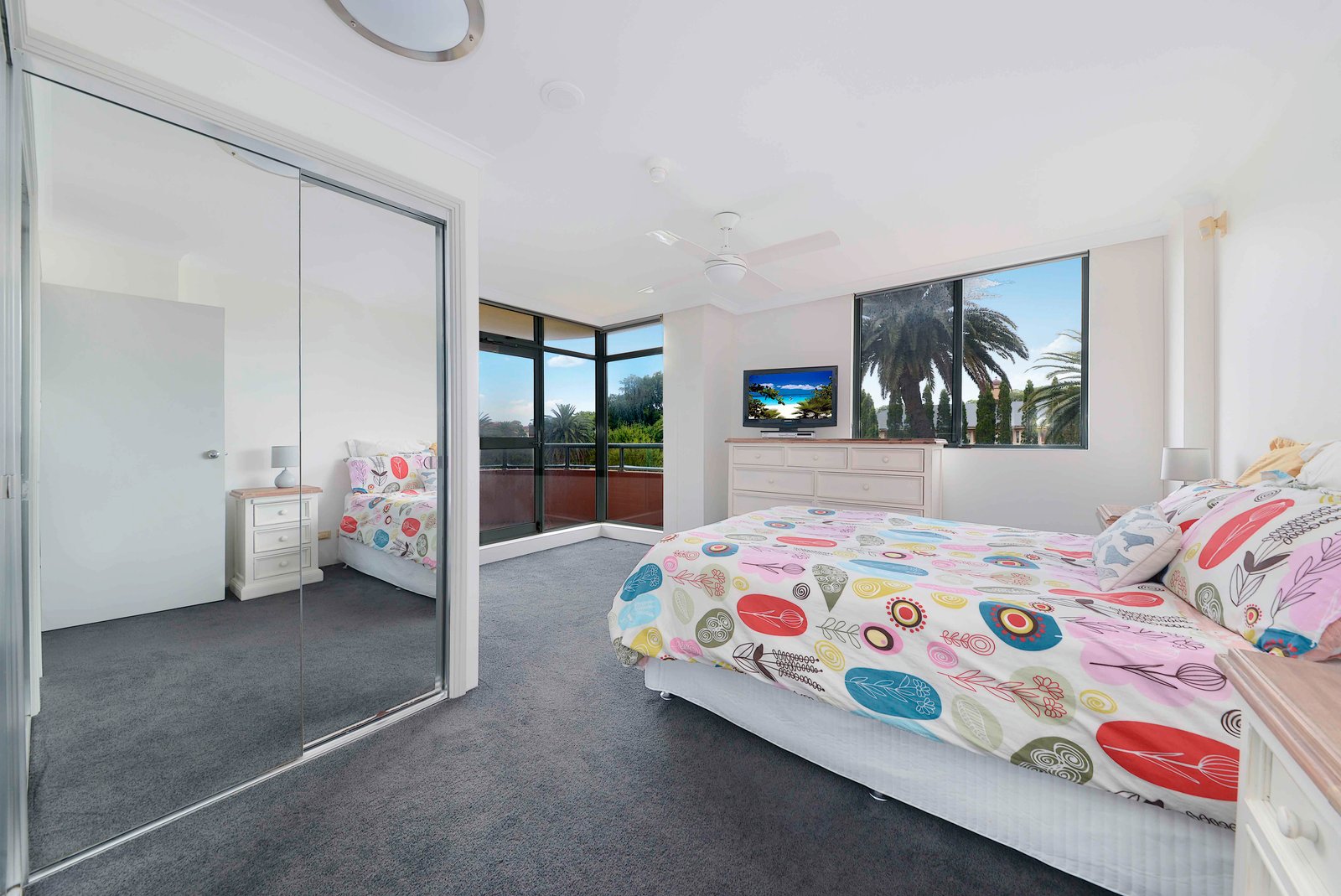 102/7 Black Lion Place KENSINGTON 3