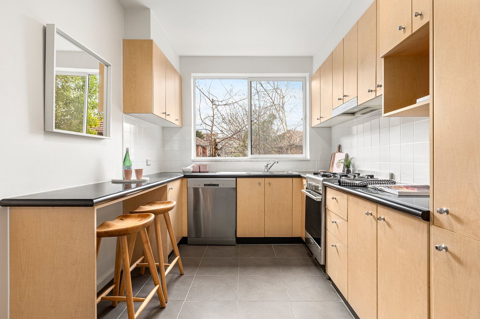 Gallery: 10/27 Dickens Street