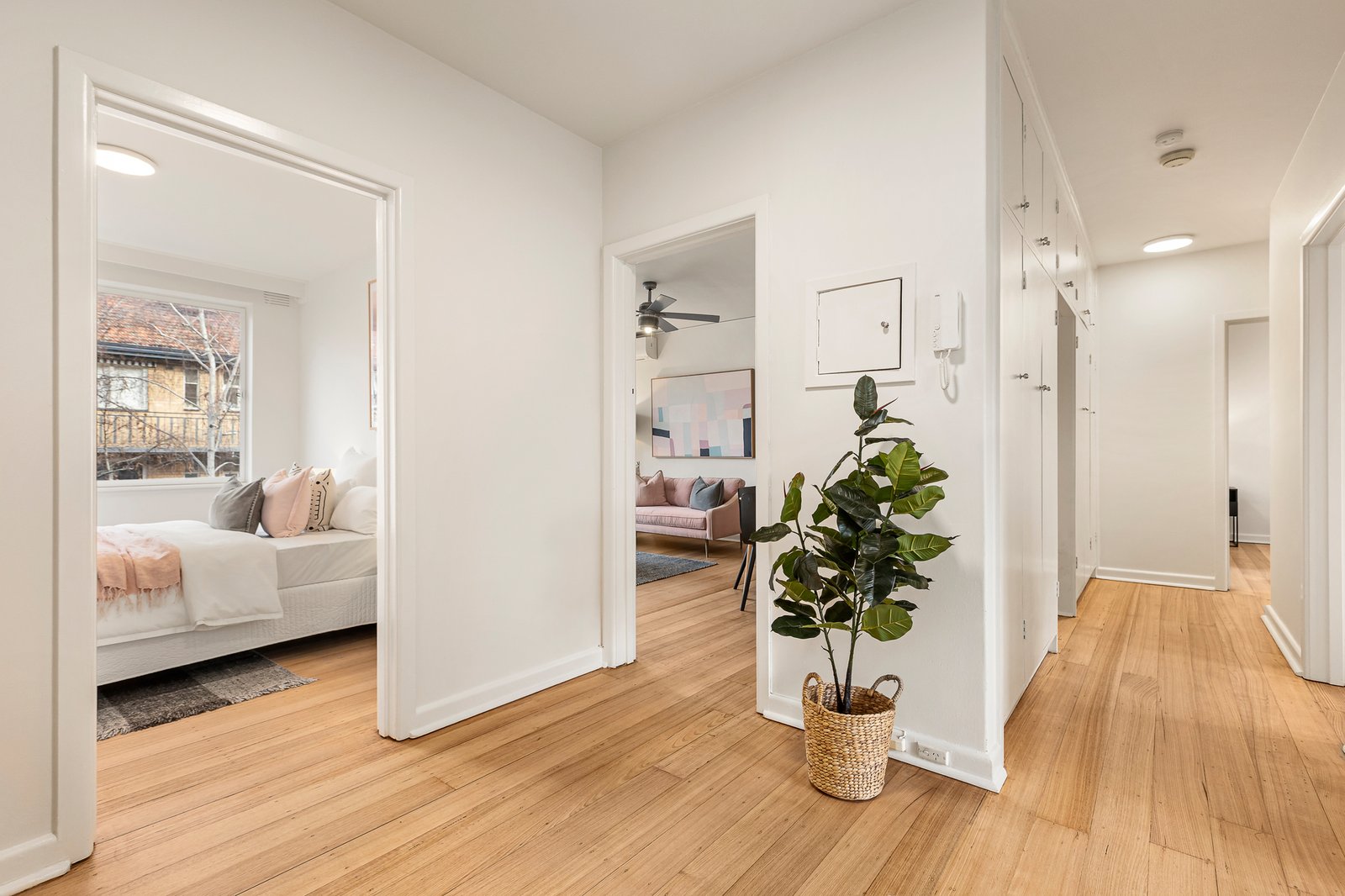Gallery: 10/27 Dickens Street