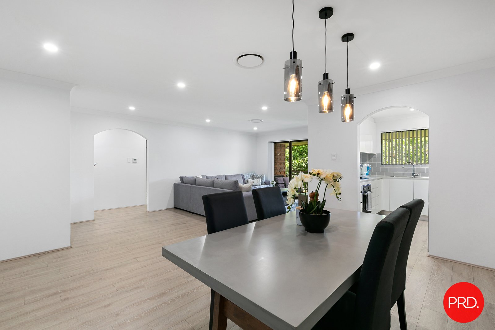 10/27 Willison Road CARLTON 2