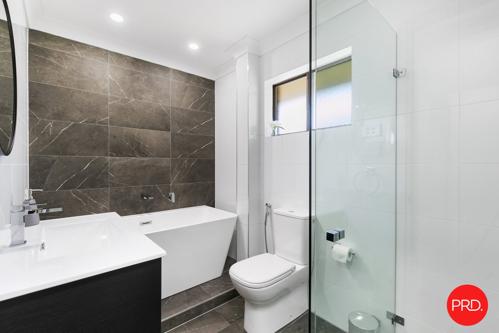10/27 Willison Road CARLTON 4