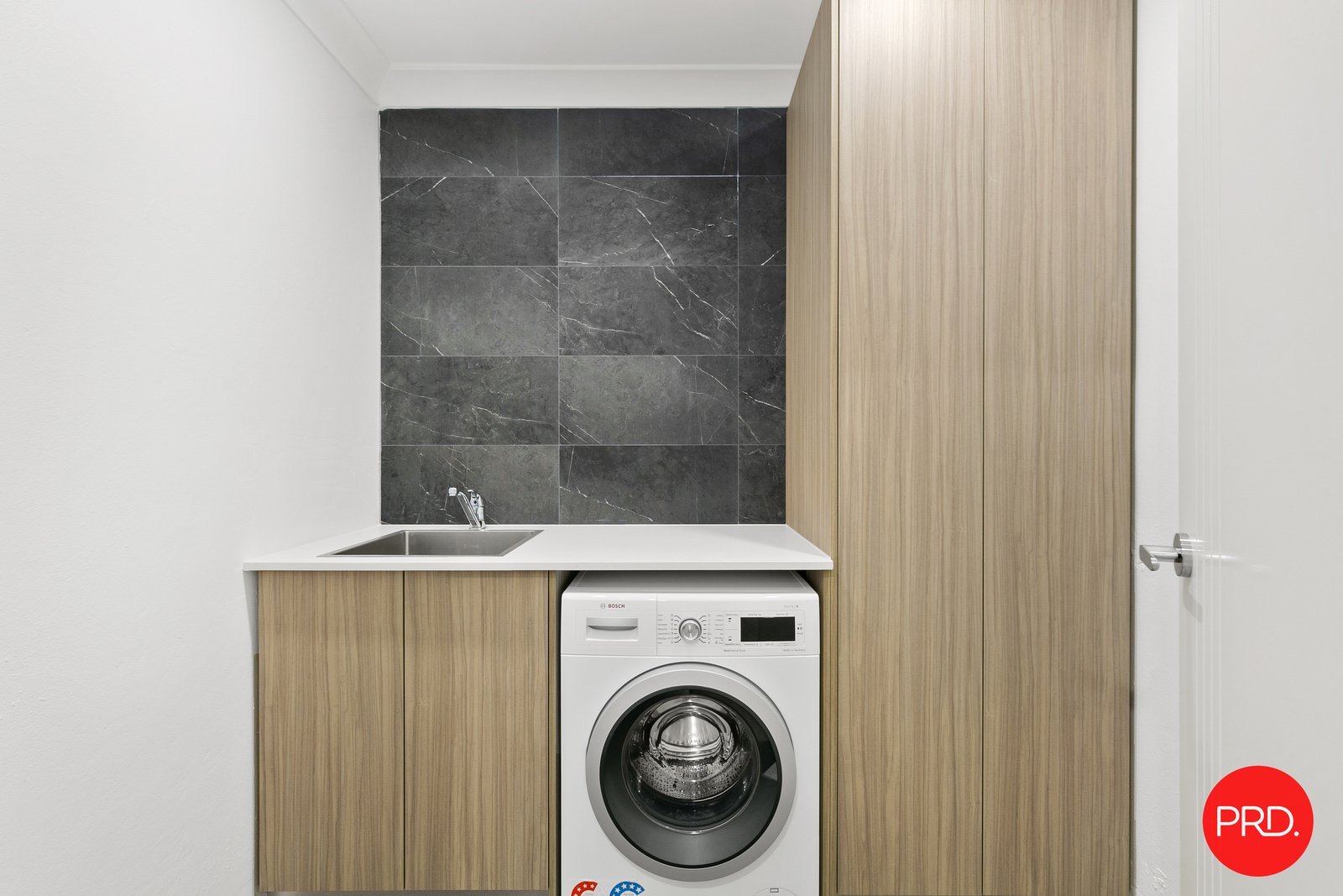 10/27 Willison Road CARLTON 9