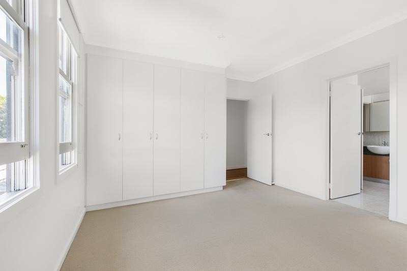 Real Estate and Property in 10/271 Balaclava Road, Caulfield North, VIC