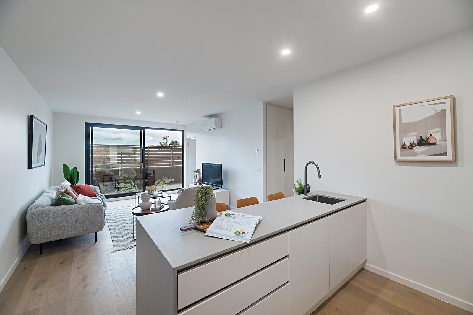 102/74 Pascoe Vale Road, Moonee Ponds VIC 3039