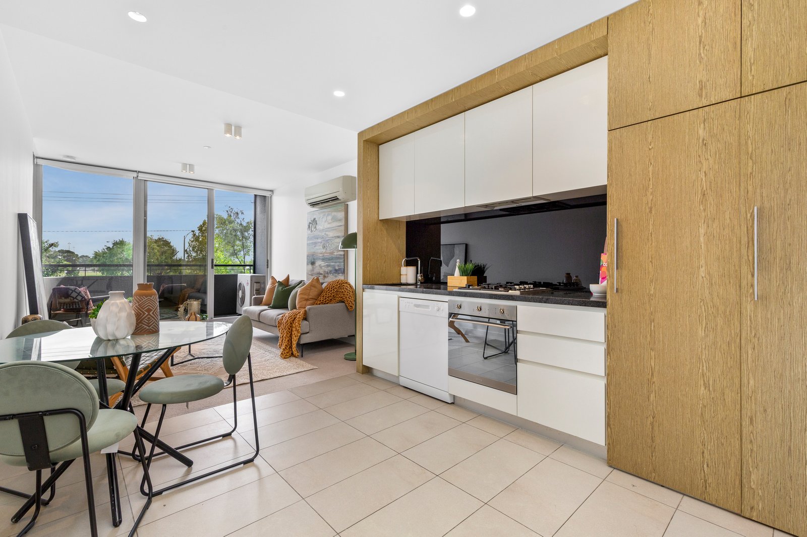 Gallery: 102/74 Queens Road