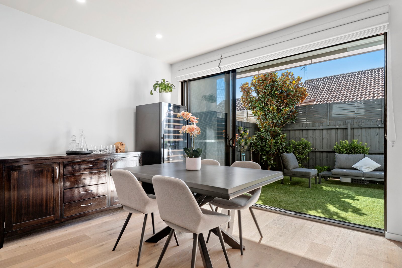 Gallery: 10/289 Grange Road