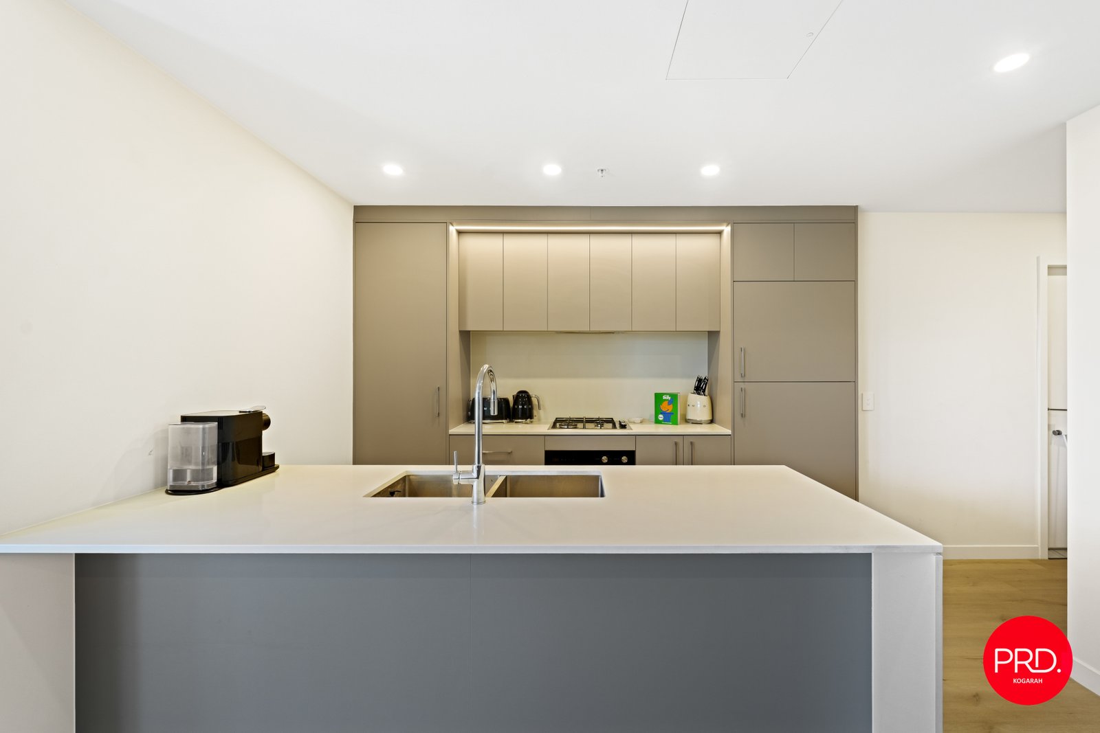 102/8A Stoney Creek Road BEXLEY 3