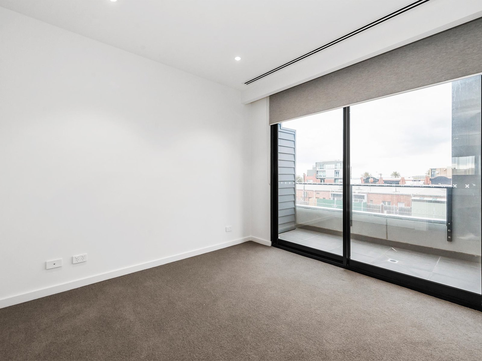 Gallery: 102/9 Bay Road