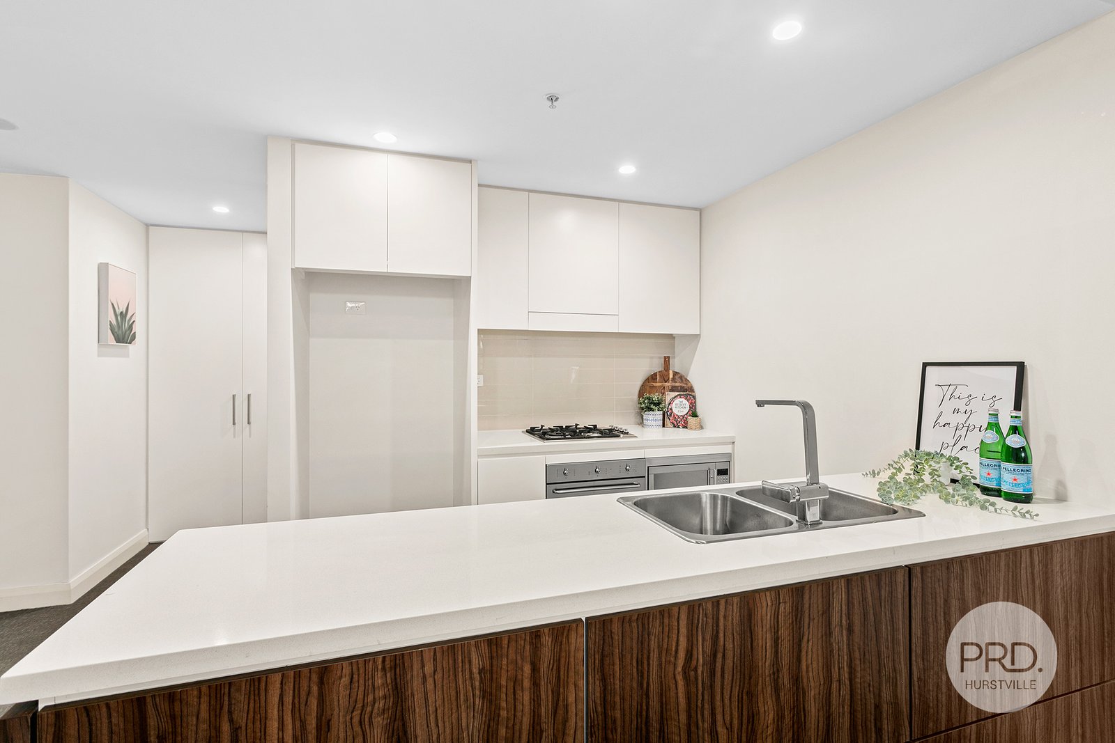 102/99 Forest Road HURSTVILLE 4