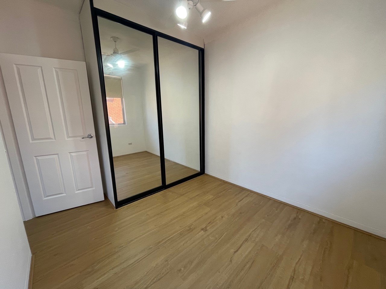 10/2A-4 Guinea Street KOGARAH 5