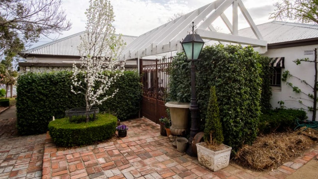 102A Brisbane Street TAMWORTH 18