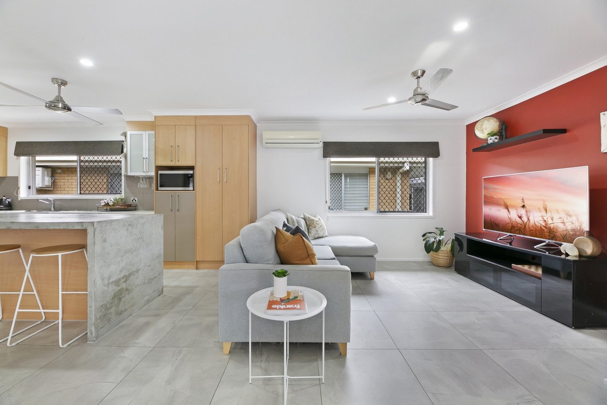 103 Albion Avenue MIAMI 2