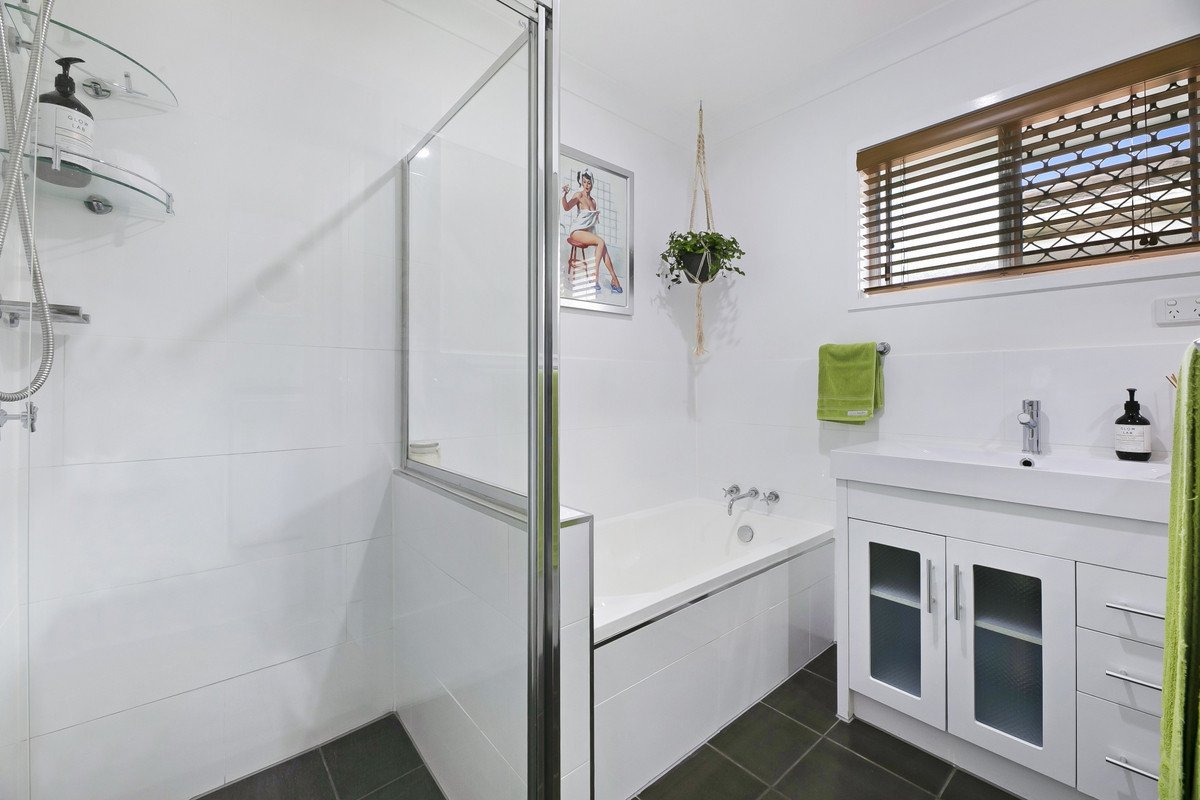 103 Albion Avenue MIAMI 14