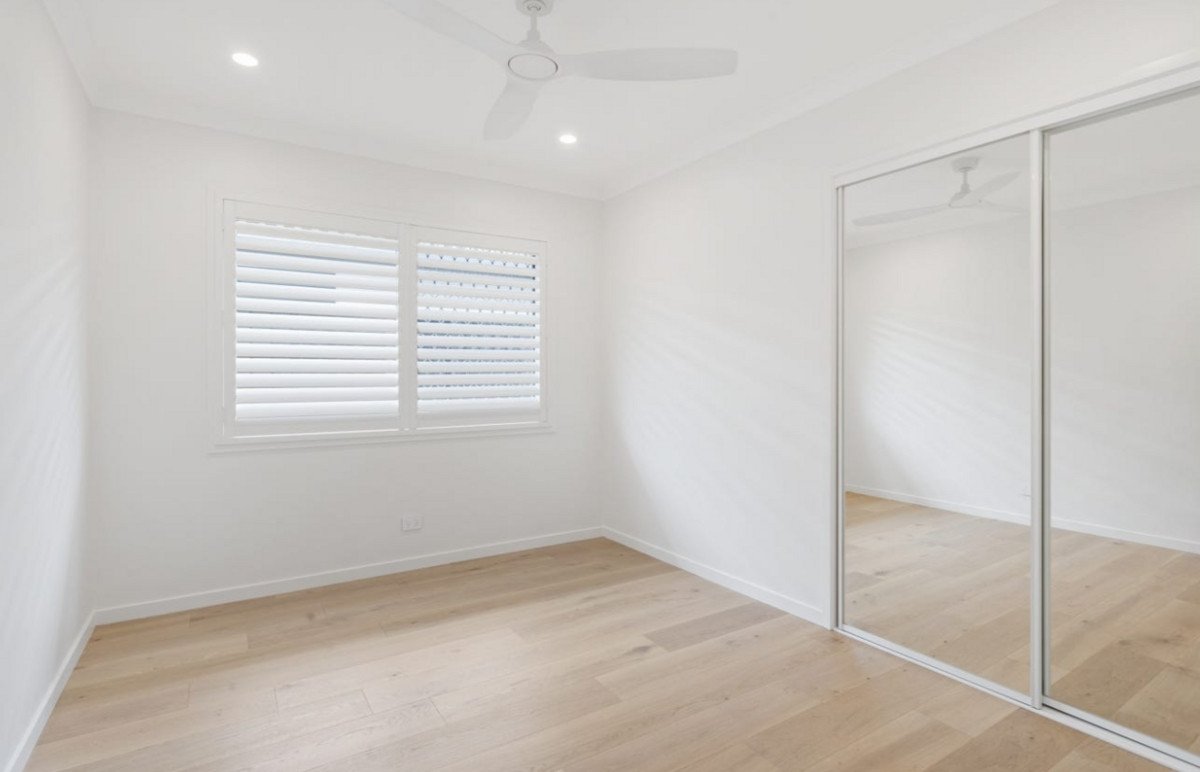 103 Albion Avenue MIAMI 11