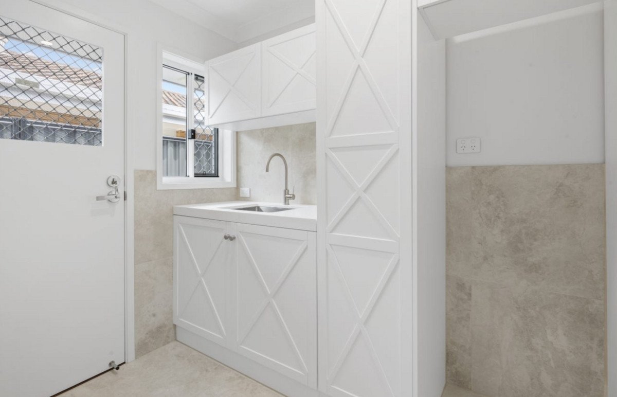 103 Albion Avenue MIAMI 14