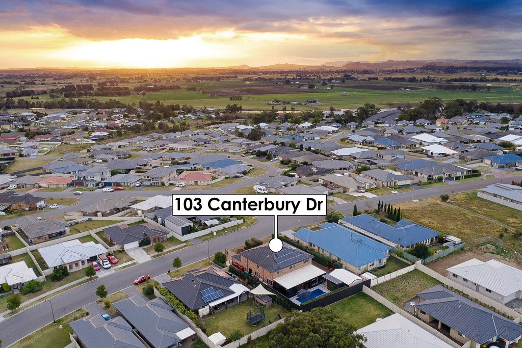 103 Canterbury Drive RAWORTH 18