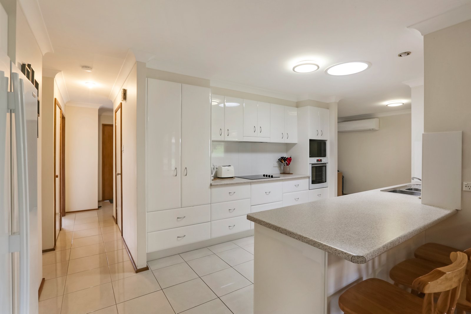 103 Compton Street DAPTO 3