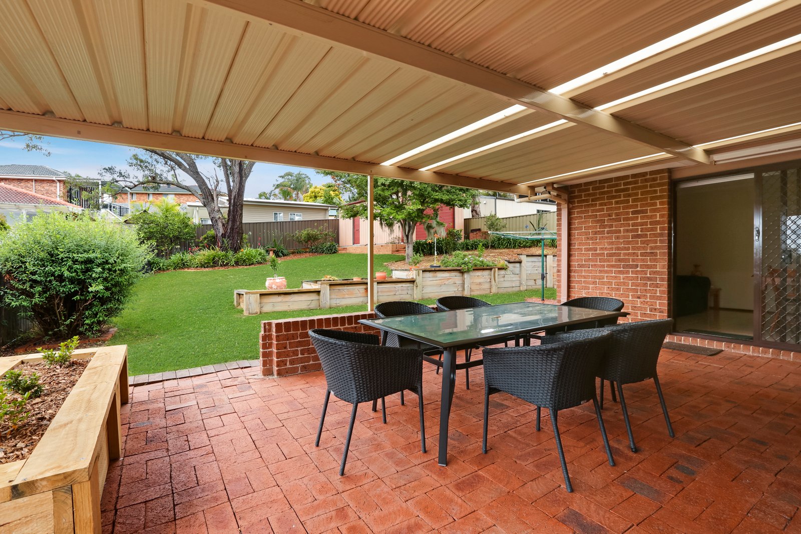 103 Compton Street DAPTO 8