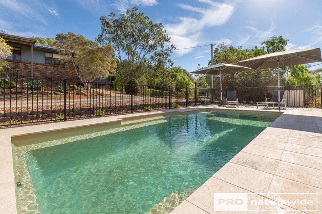 103 Dunoon Road TAMWORTH 17
