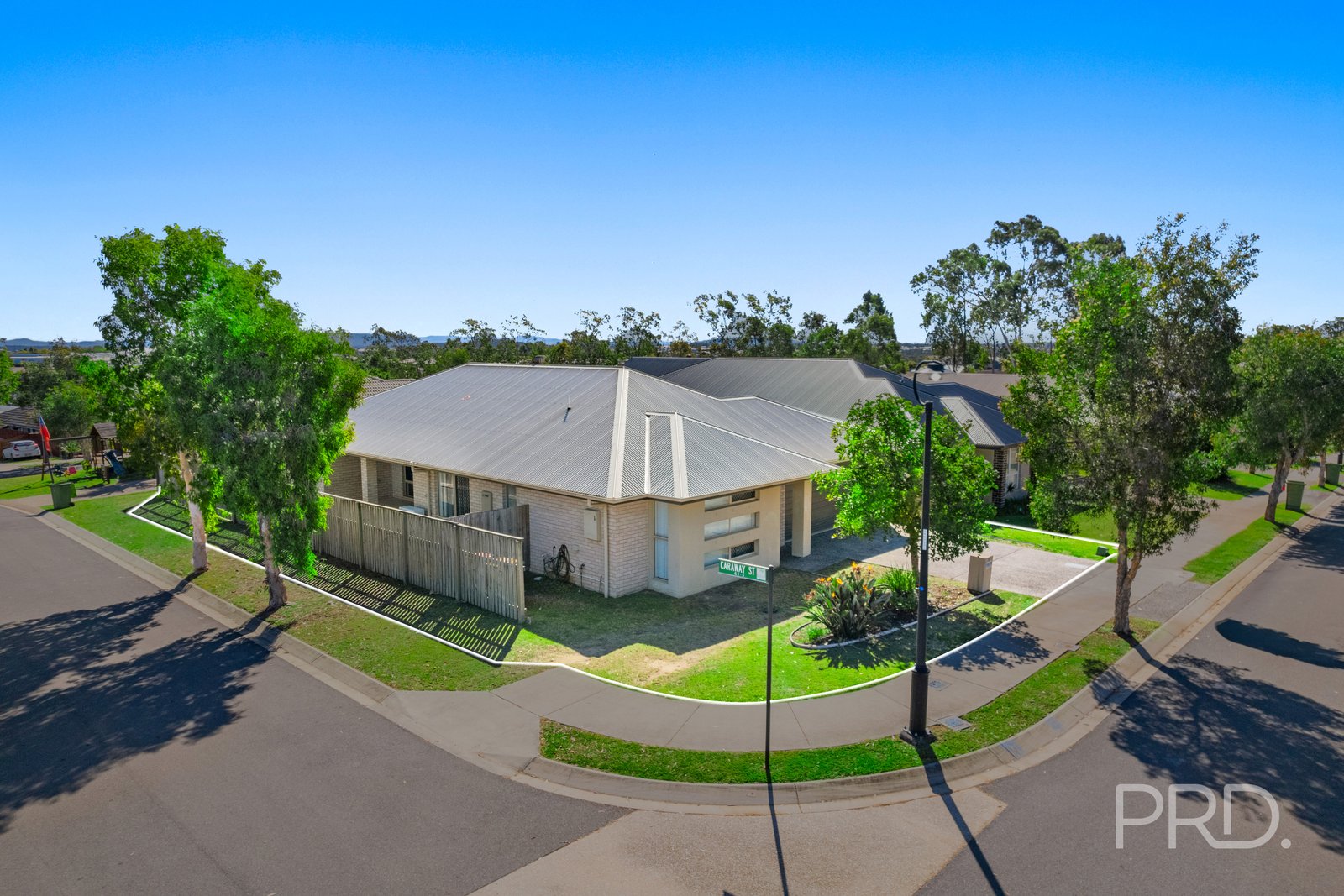 103 GIRRAWEEN Drive SPRINGFIELD LAKES 1