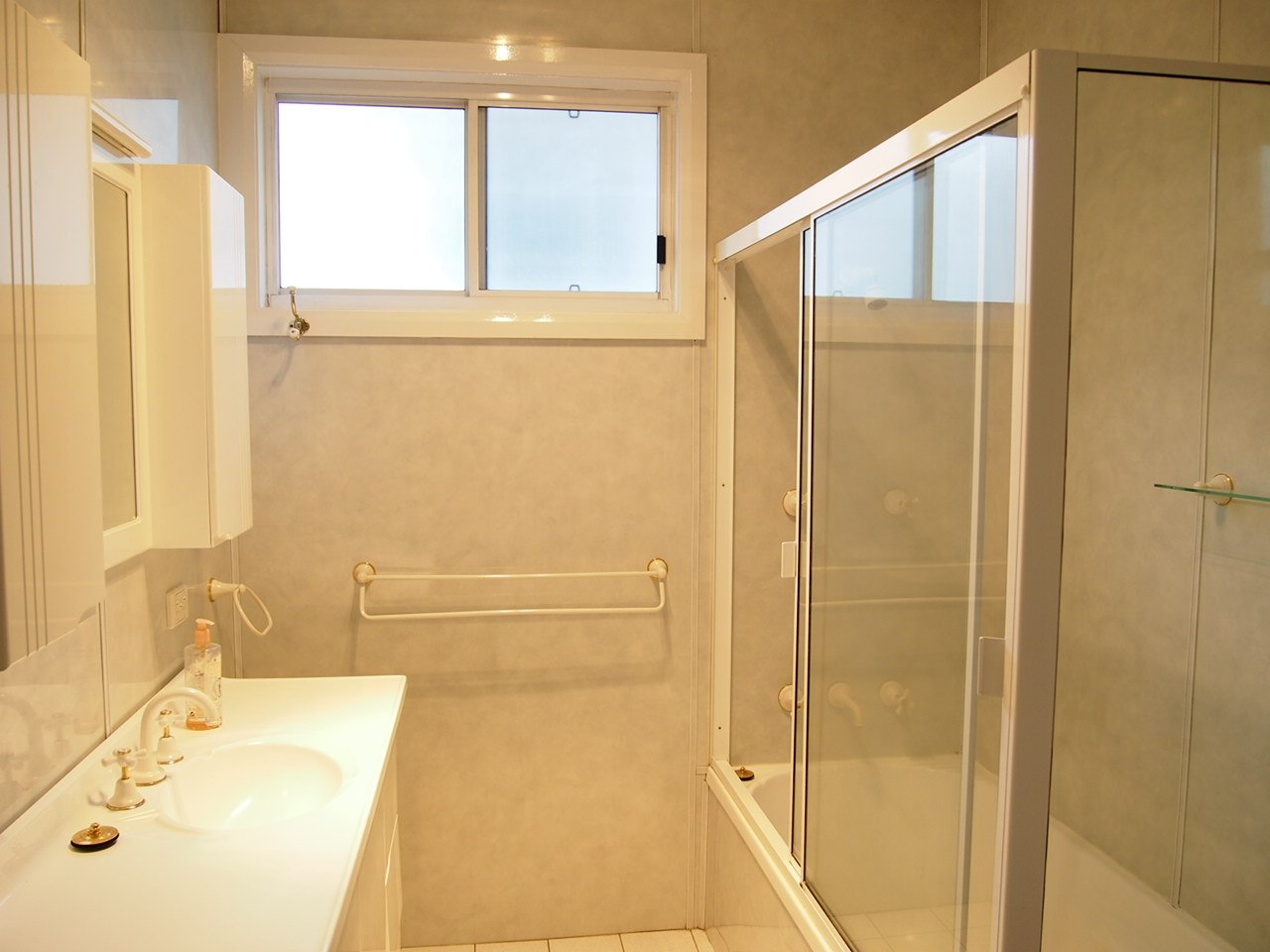 103 Hurstville Road HURSTVILLE GROVE 5