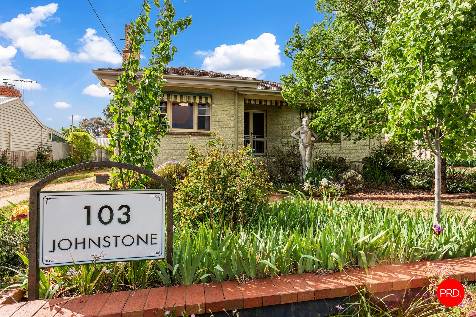 103 Johnstone Street CASTLEMAINE 1