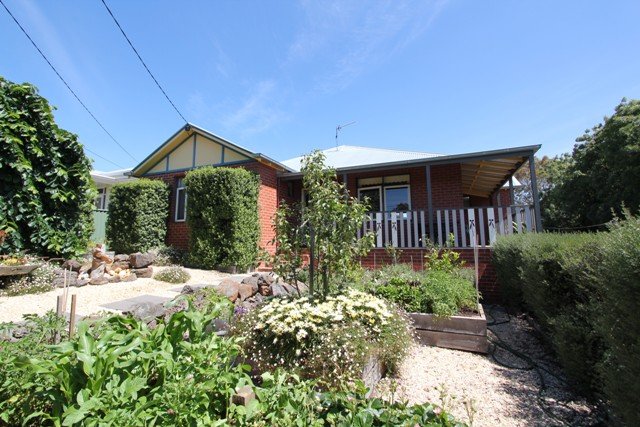 103 Learmonth Street BUNINYONG 1