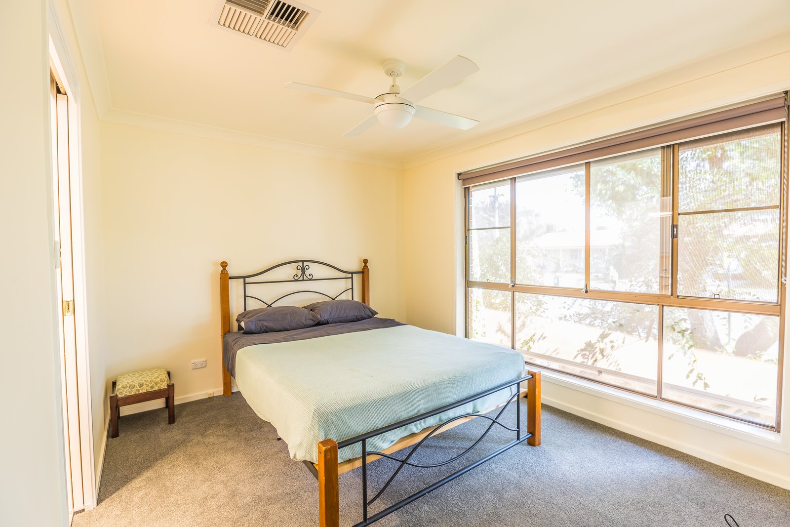 103 Lemon Gums Drive TAMWORTH 6