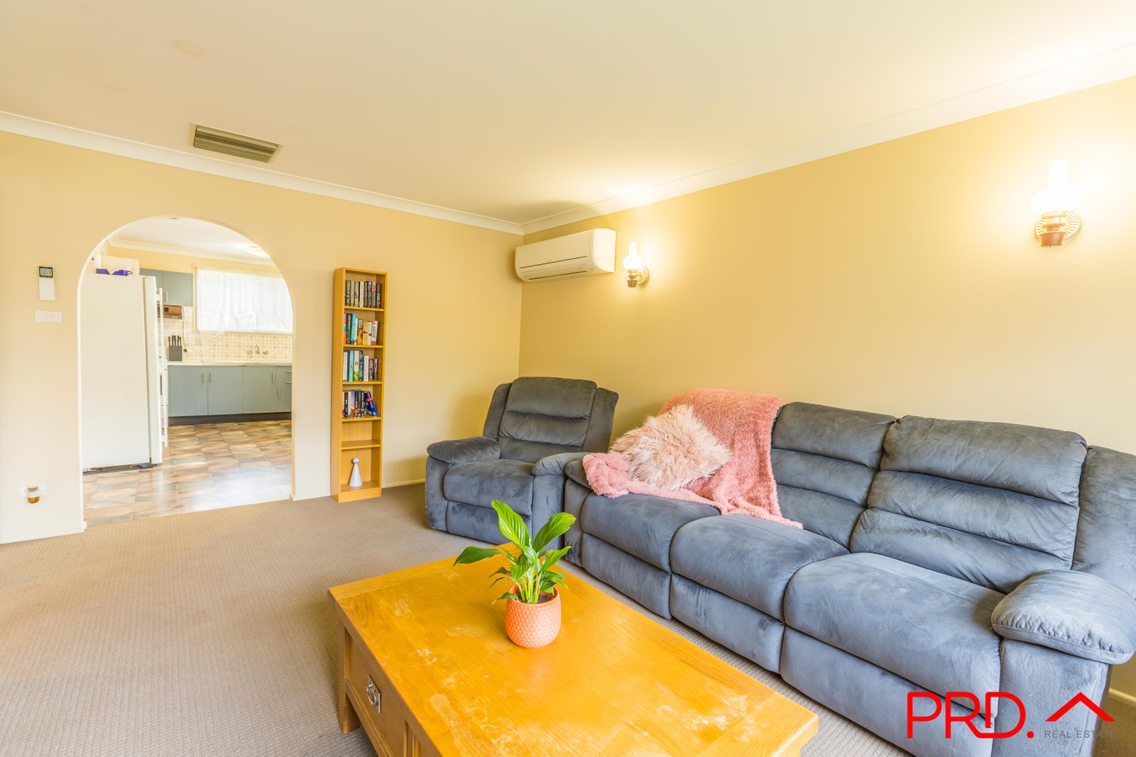 103 Manilla Road TAMWORTH 5