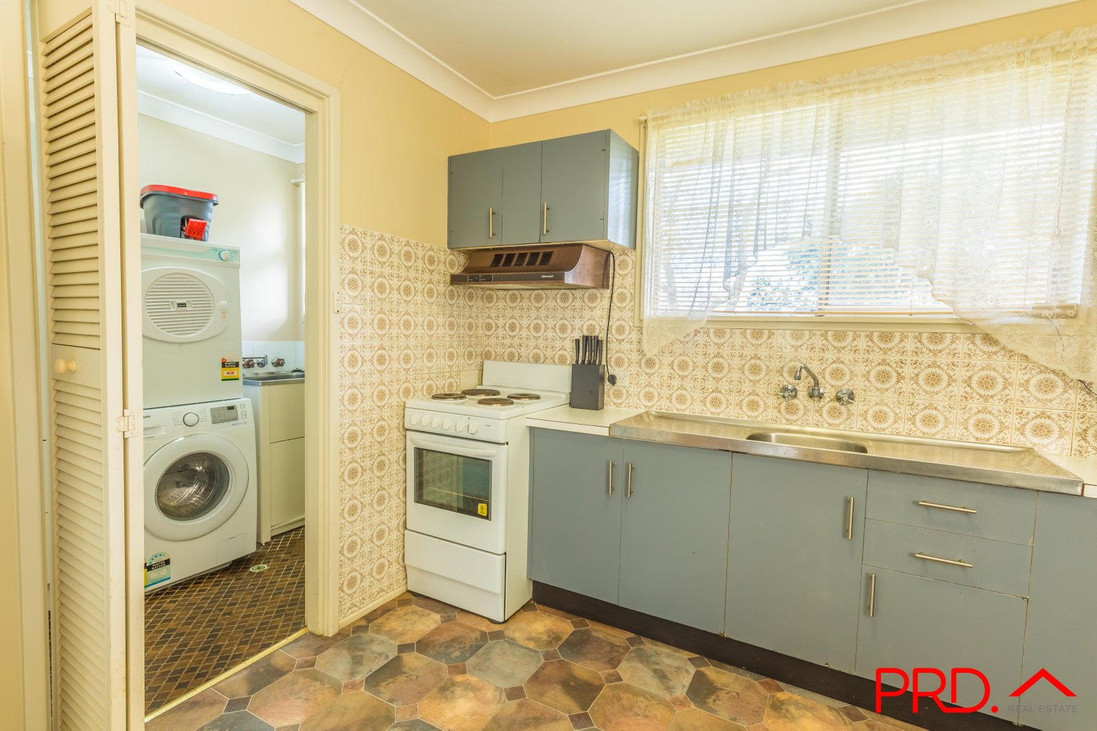 103 Manilla Road TAMWORTH 7
