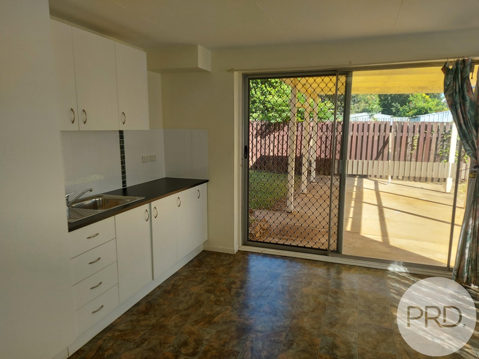 103 Peter Street STRATHPINE 13