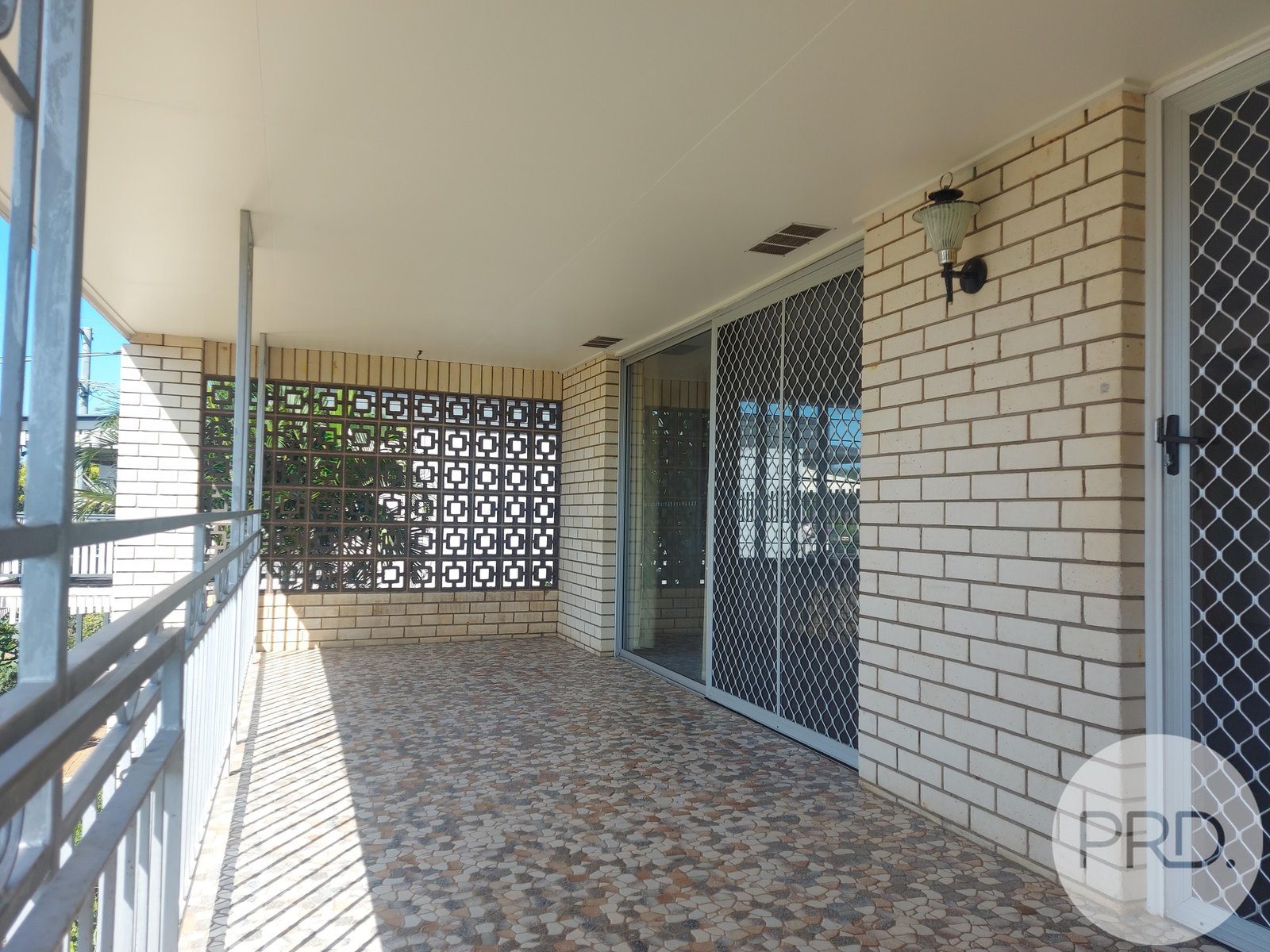 103 Peter Street STRATHPINE 17