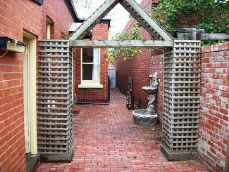Gallery: 103 Richardson Street