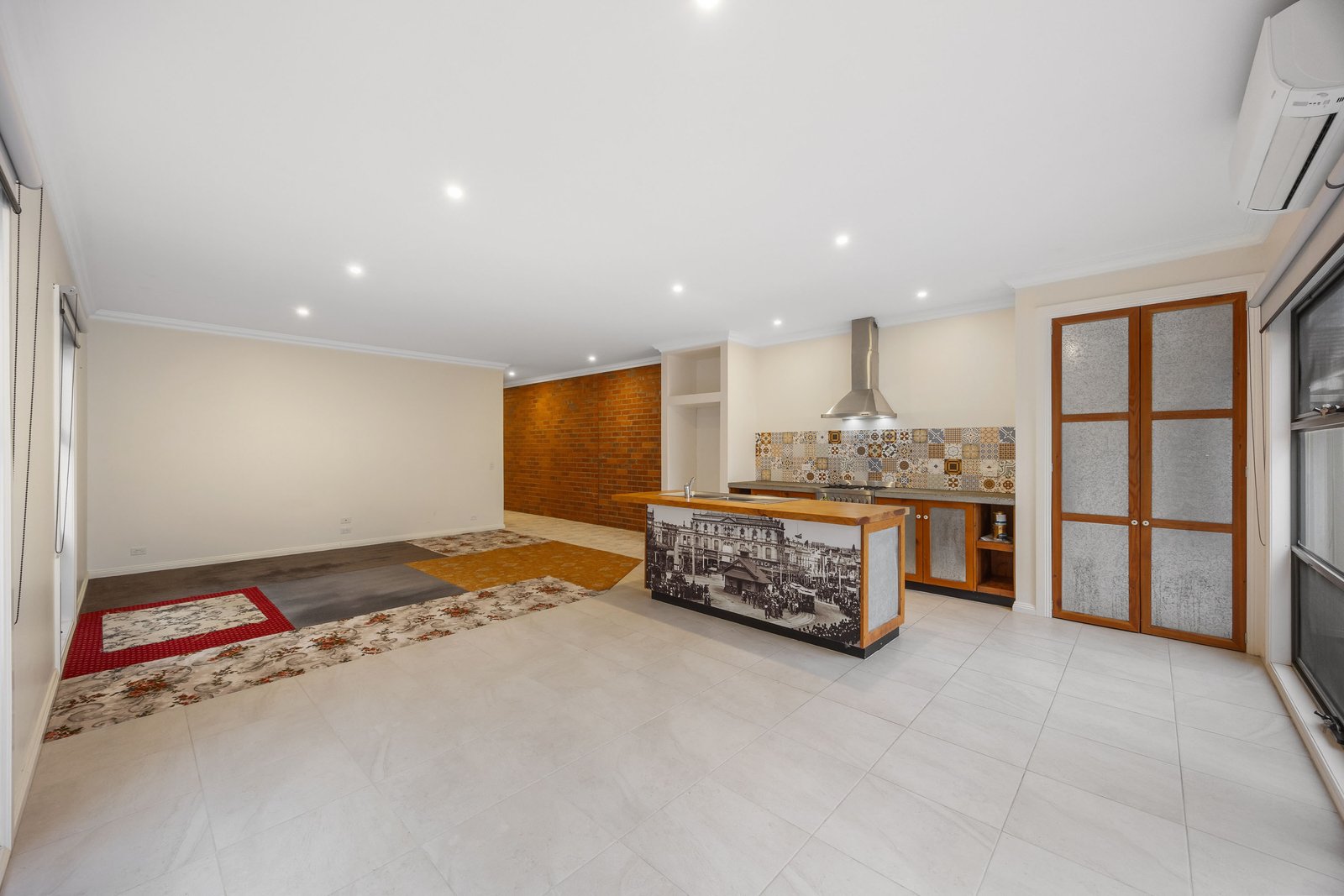 Gallery: 103 Urquhart Street