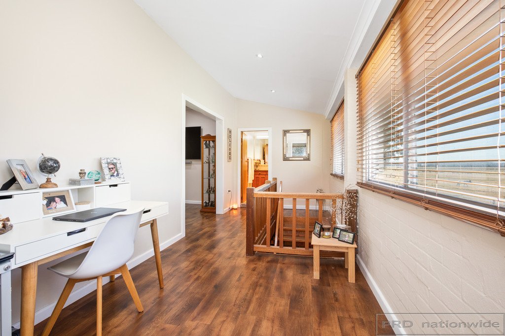 1030 Newline Road EAST SEAHAM 10