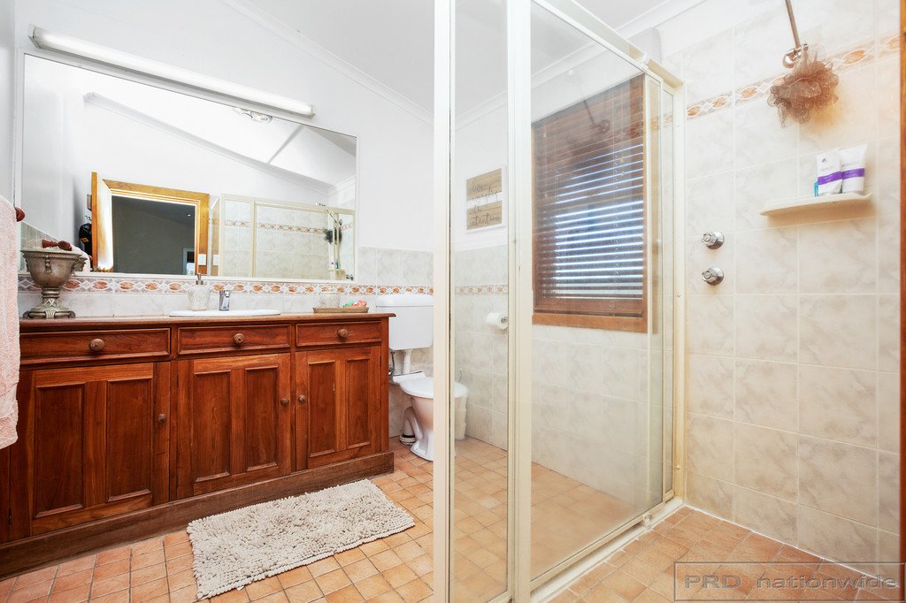 1030 Newline Road EAST SEAHAM 15