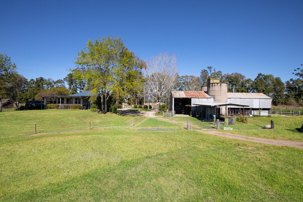 1030 Newline Road EAST SEAHAM 18